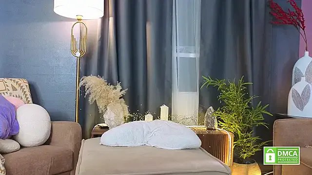 Lili_pixie from StripChat