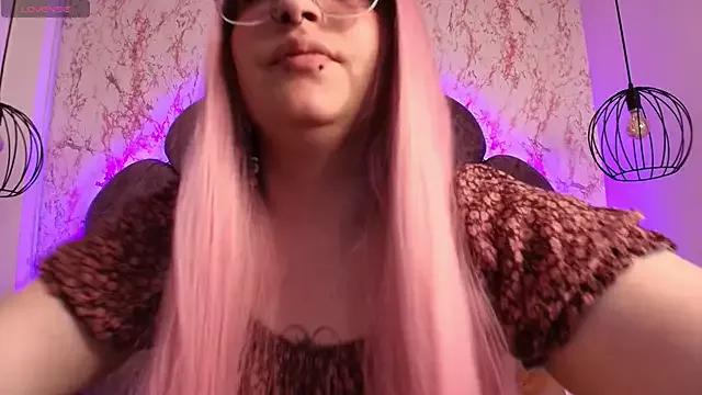 Lilith_curvy on StripChat