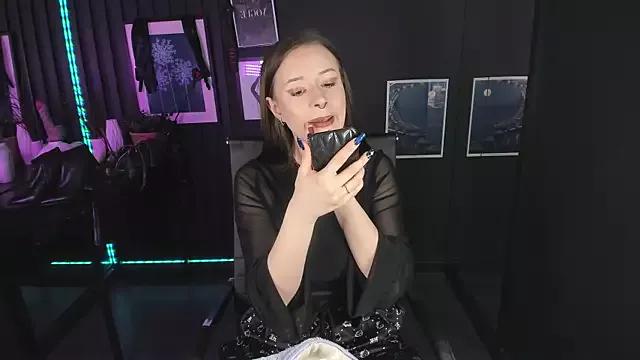Lily_Moonlight on StripChat 
