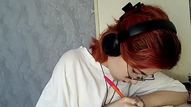 LinaWatter — Air kiss <3