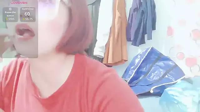 linhlinh_xx87 on StripChat 