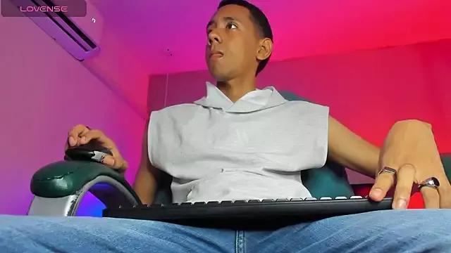 Lion_Dynamite on StripChat 