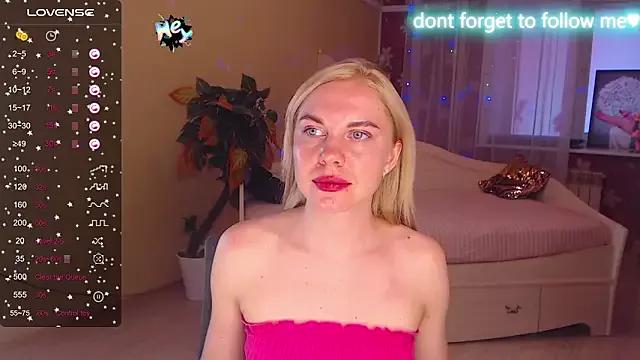 LiSinDoll on StripChat 