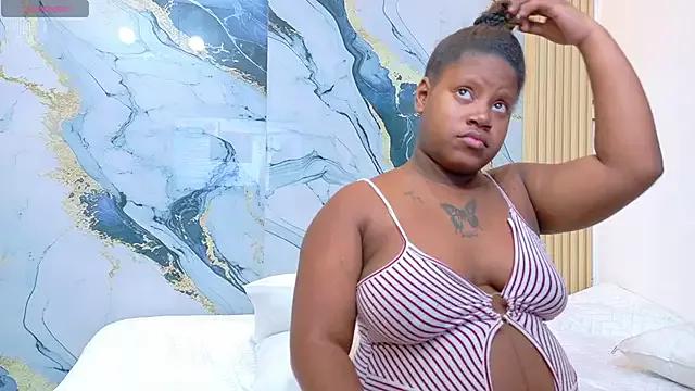 littlechocolatee_ on StripChat 