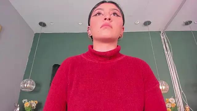 Lorelain_Lux on StripChat 