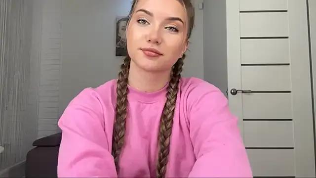 Sexy LouraStalter wants you to fuck her body now LouraStalter from StripChat