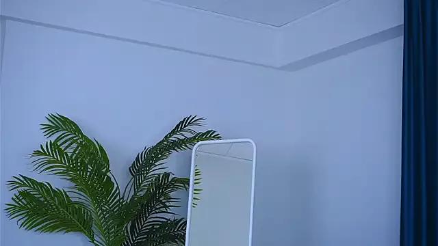 Freechat LovingBlondie on StripChat