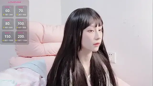 lris-Beauty on StripChat