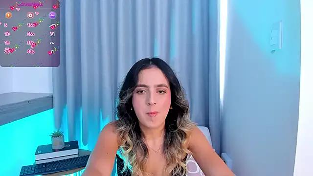 Lucyortiz_ on StripChat 