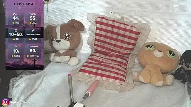 Sweet lunacutie from StripChat lunacutie from StripChat