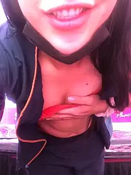 Madam_osher on StripChat 