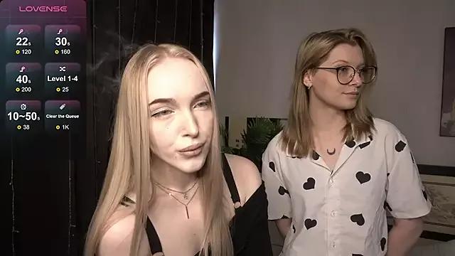 Freechat MaeEversley on StripChat