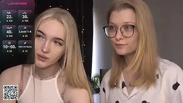 Freechat MaeEversley on StripChat