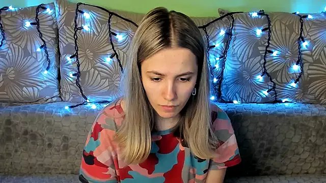 MaggieCake on StripChat