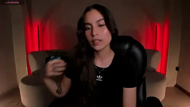 Freechat MarianneLane on StripChat