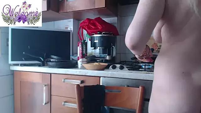 martachatte on StripChat 