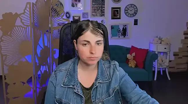 MartaEdams on StripChat 