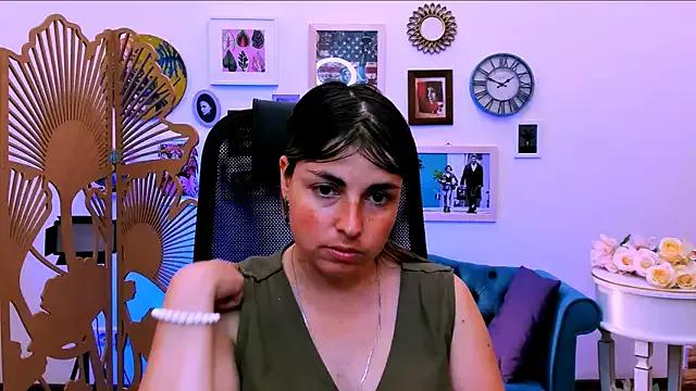 MartaEdams on StripChat 