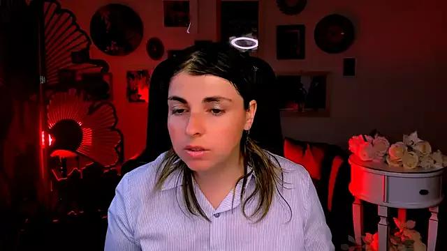 MartaEdams on StripChat 