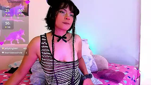 Mattilda_18 on StripChat 