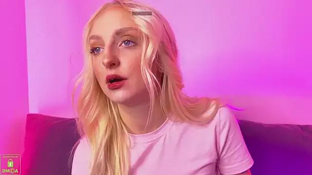maya_snow on StripChat 