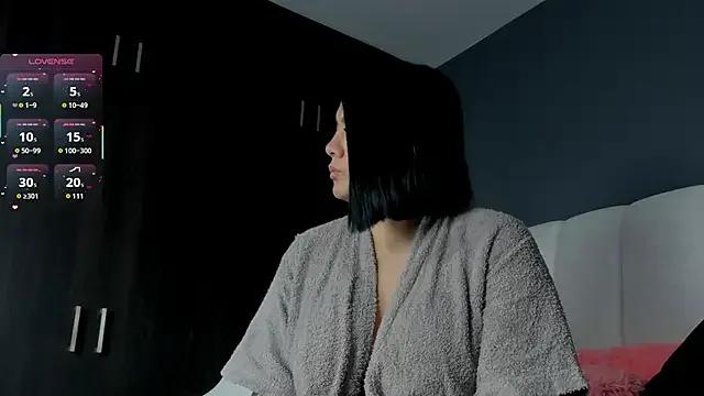 merida_blue_ on StripChat