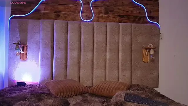 miaa_saenz1 on StripChat 