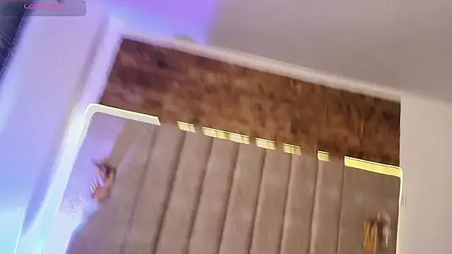 miaa_saenz1 on StripChat 