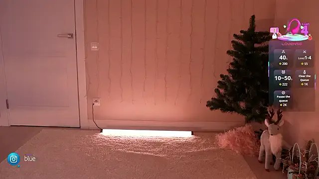 Miablueye from StripChat