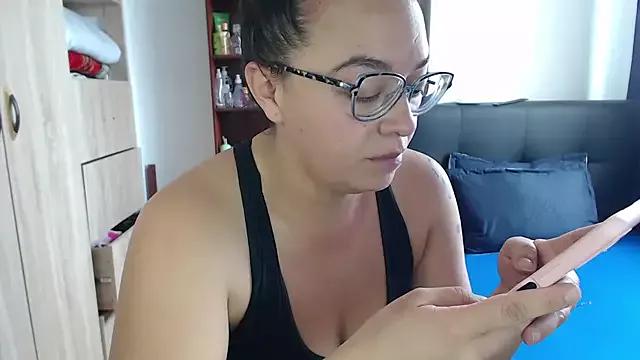miia-big1boobs_ on StripChat 