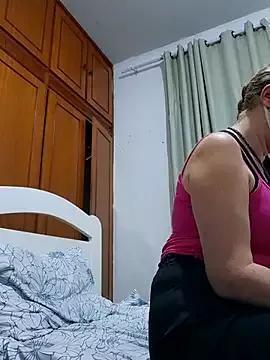 MILEIDE980 on StripChat