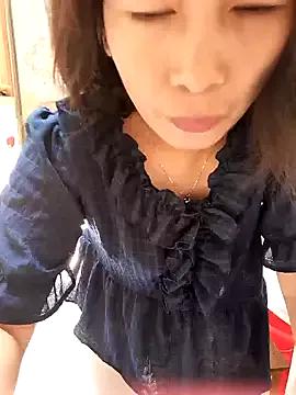 mimi520 on StripChat 