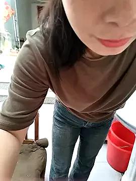 mimi520 on StripChat 