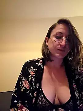 Freechat minierose on StripChat