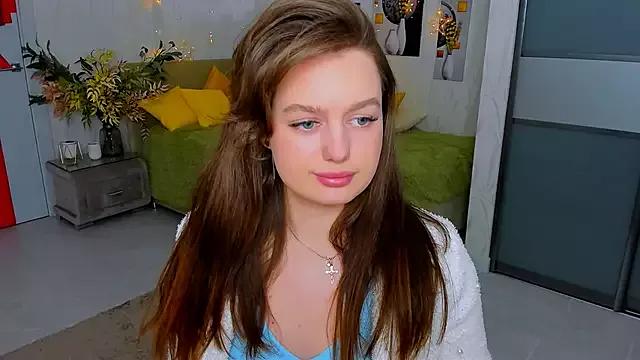 MiracleCurly on StripChat 