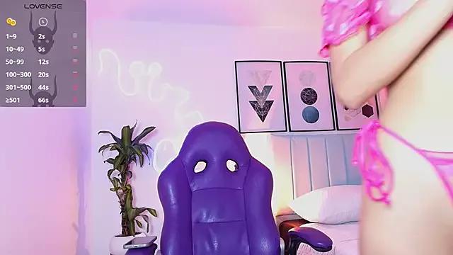 Miss_Sunny on StripChat 