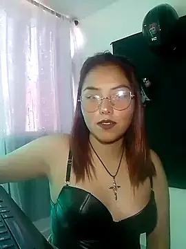 Moon_Nyx on StripChat