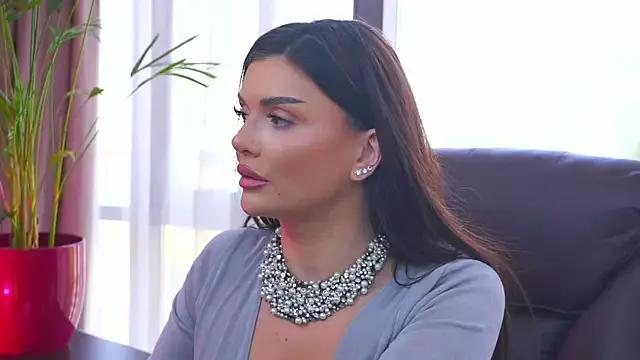 myakalifa on StripChat 