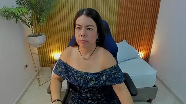nahia_13 on StripChat 