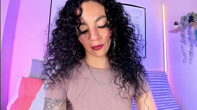 naia_xo on StripChat 