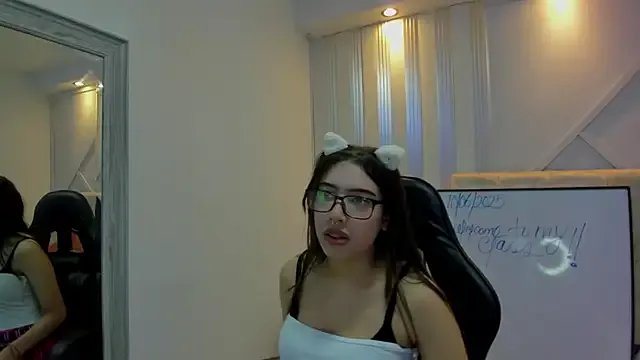 Freechat nami_sweet_ on StripChat