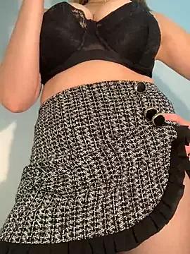 Nayafreaky on StripChat