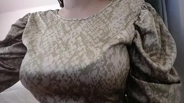 Freechat nicebrown on StripChat