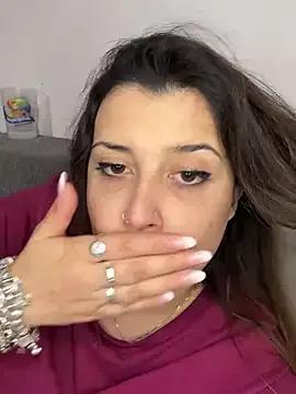 Novababy18 on StripChat