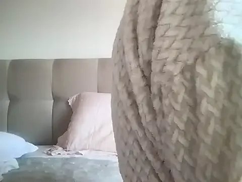 Freechat paolajonez on StripChat