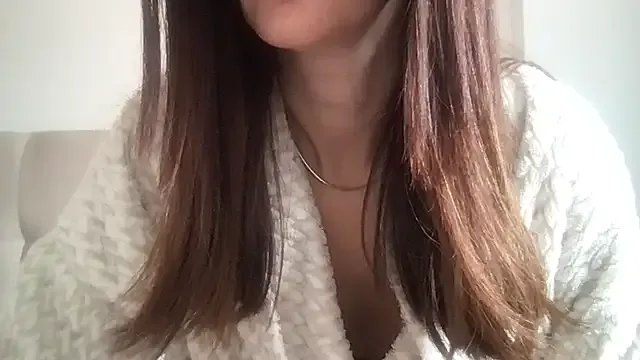 Freechat paolajonez on StripChat