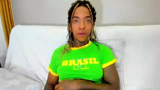 Pauline_Fox on StripChat 
