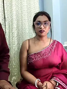 Queen_Doll from StripChat