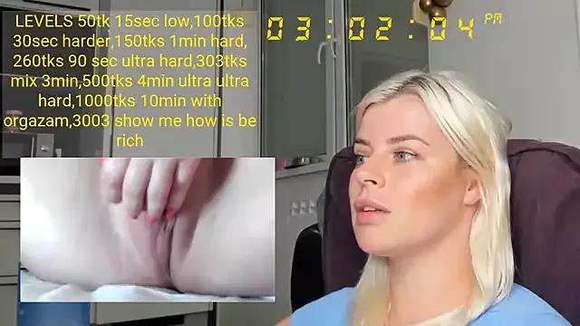 Freechat queenofthenighttt on StripChat