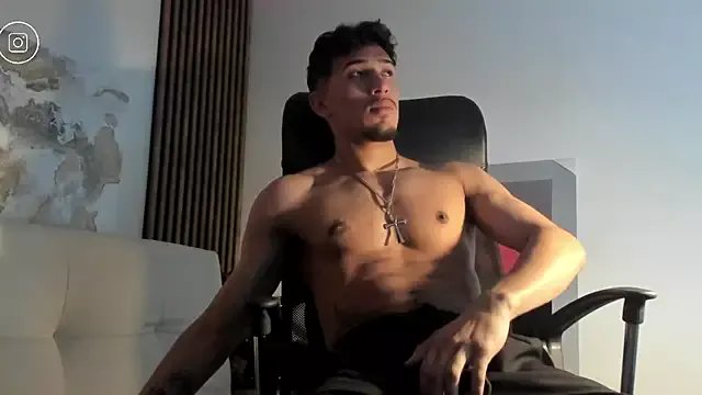 rafael_stone on StripChat 